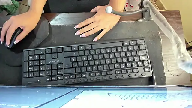 Amy Walker online show from 04-23-26, 06:54