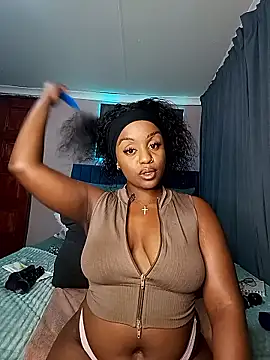 Queen-Chocolate online show from 01-08-26, 11:51