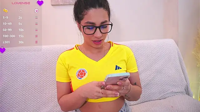 amelie leigh online show from 09-10-25, 03:39