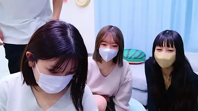 Snapshot of HaruruHappy chatting on 01-17-25, 02:07 HaruruHappy online show from 01-17-25, 02:07