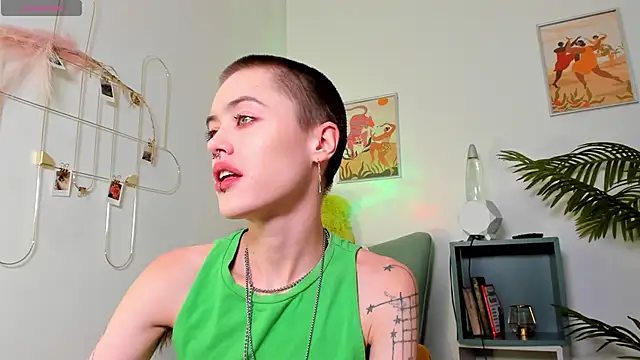 PamelaYong online show from 12-14-24, 01:38