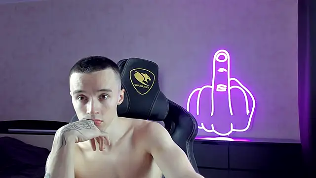 MasonWarholl online show from 12-19-24, 06:01