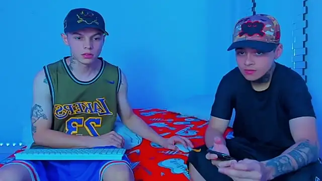 HOT boy2025 online show from 12-25-24, 11:53