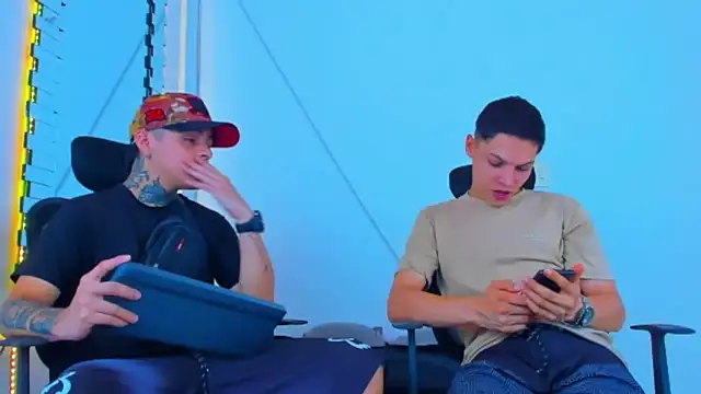 HOT boy2025 online show from 11-02-25, 04:31