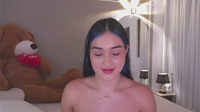 AnnyHizzle online show from 10-16-25, 01:39