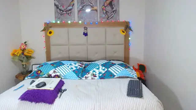 valentina hearts online show from 02-26-25, 04:58