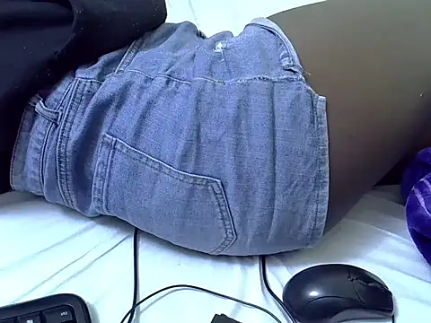 naughtycate  online show from 11-02-25, 12:29