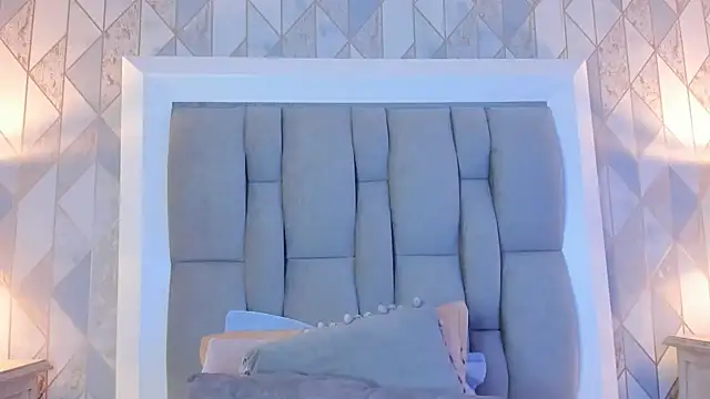 Ginger Violetta  online show from 12-01-24, 07:36