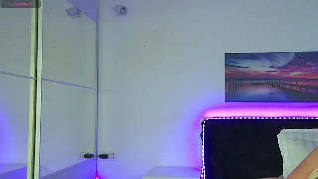 EmaCourtis online show from 01-09-26, 09:12