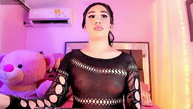 Snapshot of ShantalGirs chatting on 09-30-25, 01:38 ShantalGirs online show from 09-30-25, 01:38