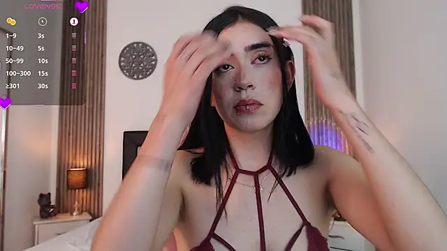 Julieta De Los Angeles online show from 12-23-24, 08:57