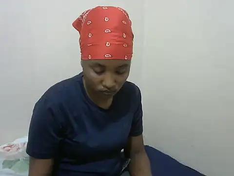 Snapshot of StacyGee24 chatting on 09-26-25, 02:32 StacyGee24 online show from 09-26-25, 02:32