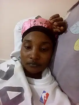 Snapshot of StacyGee24 chatting on 09-28-25, 10:37 StacyGee24 online show from 09-28-25, 10:37