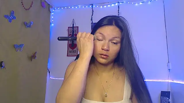 Snapshot of Zafiroweb09 chatting on 03-22-25, 10:17 Zafiroweb09 online show from 03-22-25, 10:17