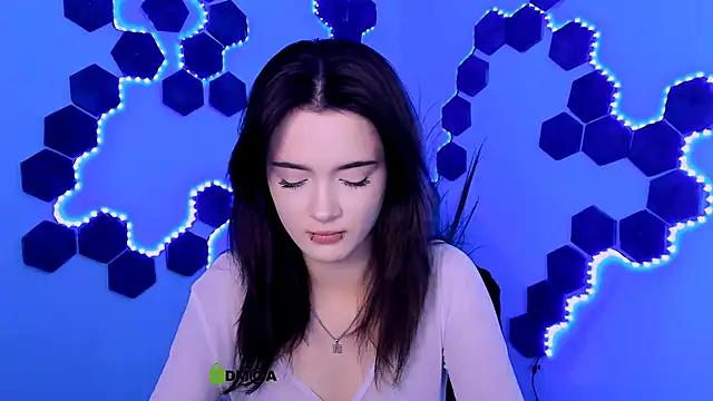 liana kisses online show from 03-14-26, 08:14