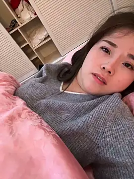 Efangfang online show from 01-22-25, 02:35