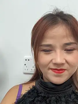 Efangfang online show from 09-15-25, 06:57