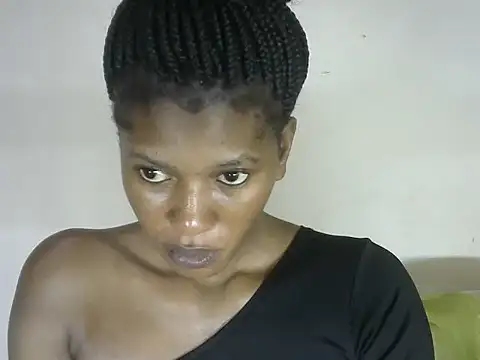 Snapshot of Pretty-emmie chatting on 10-07-25, 09:17 Pretty-emmie online show from 10-07-25, 09:17