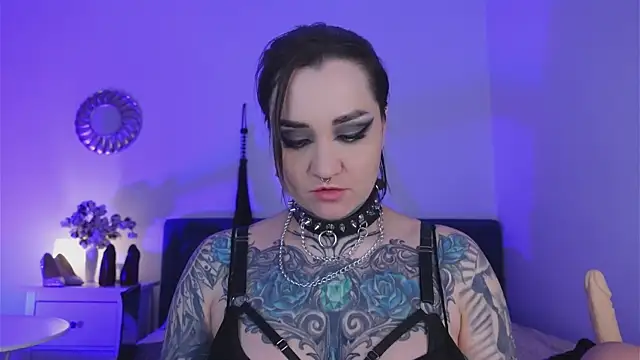 Snapshot of SindelDark chatting on 02-02-25, 05:04 SindelDark online show from 02-02-25, 05:04