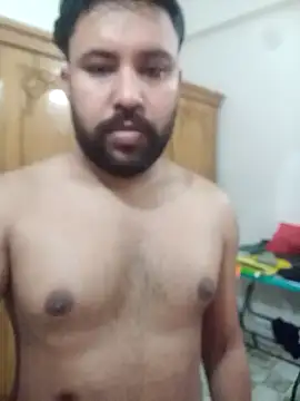 Snapshot of zakly69 chatting on 04-09-26, 02:33 zakly69 online show from 04-09-26, 02:33