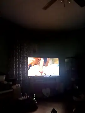 Snapshot of Bigloggz chatting on 01-15-26, 02:49 Bigloggz online show from 01-15-26, 02:49