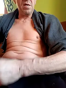 Bigloggz online show from 02-15-26, 01:31