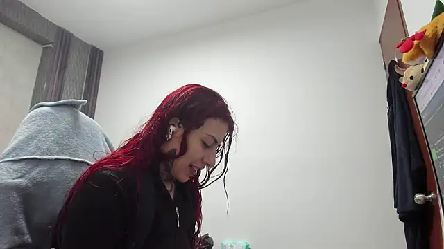 selene red  online show from 03-17-26, 01:21