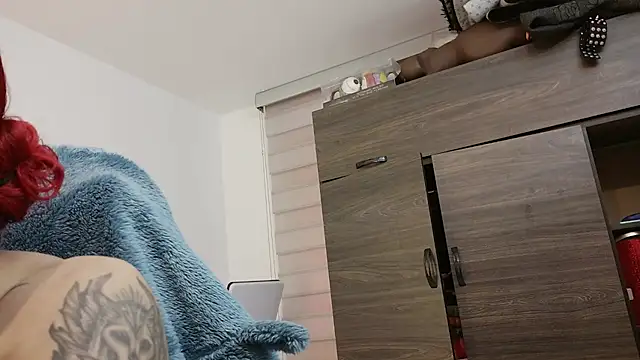 Snapshot of selene_red_ chatting on 07-21-26, 02:19 selene red online show from 07-21-26, 02:19