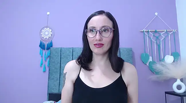 Snapshot of IberianMoonMK chatting on 03-15-25, 05:48 IberianMoonMK online show from 03-15-25, 05:48