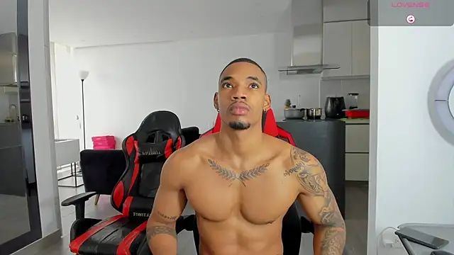 TROYWESLY- online show from 05-05-26, 03:31
