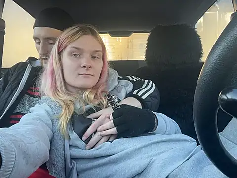 Snapshot of emma_neko chatting on 01-13-25, 01:39 emma neko online show from 01-13-25, 01:39