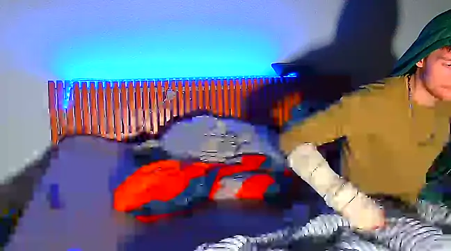 Snapshot of emma_neko chatting on 03-16-25, 02:33 emma neko online show from 03-16-25, 02:33