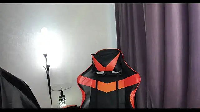 Snapshot of Missykitty01 chatting on 02-13-26, 10:22 Missykitty01 online show from 02-13-26, 10:22