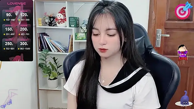 Snapshot of _Nana_20 chatting on 02-21-25, 07:12 Nana 20 online show from 02-21-25, 07:12