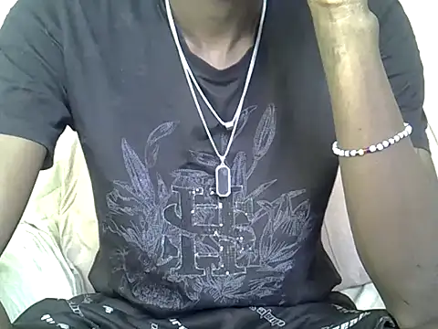 Delicious-D online show from 06-17-26, 05:10
