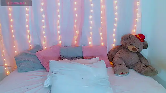 AlanaBekeer online show from 10-07-25, 09:12