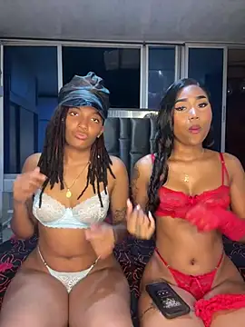 Snapshot of Lya-Kasandra chatting on 02-23-25, 12:19 Lya-Kasandra online show from 02-23-25, 12:19