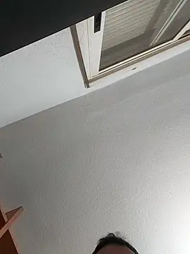 skrigul12 online show from 01-03-25, 01:05