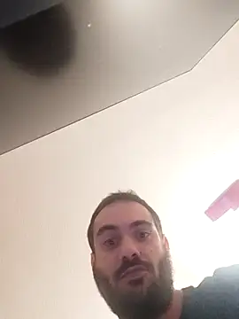 skrigul12 online show from 12-19-25, 08:49