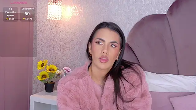 Camille Torres online show from 11-13-25, 12:37