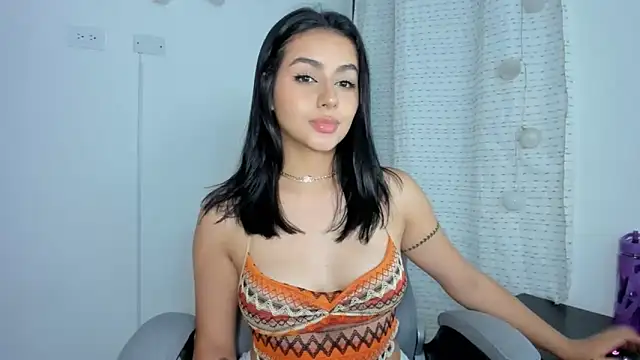 julia strauns online show from 02-12-25, 08:27