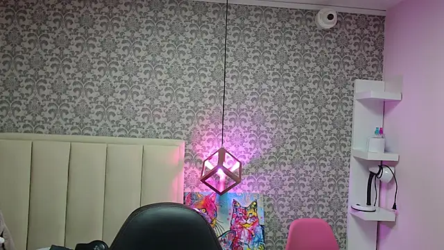 Kittytimberlake online show from 02-25-25, 11:30