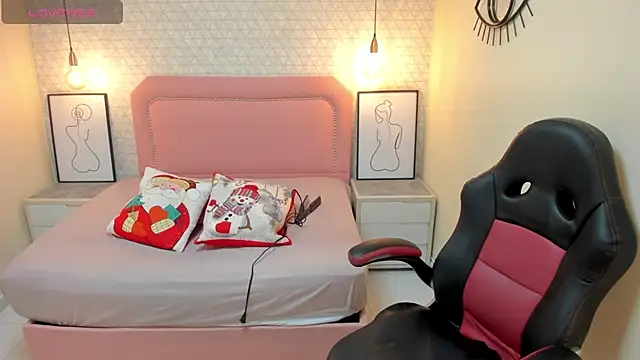 Kittytimberlake online show from 12-02-25, 12:21