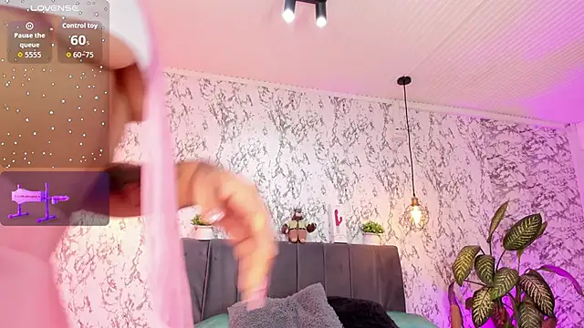 aihnoa split online show from 10-04-25, 01:09