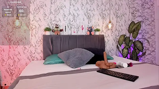 aihnoa split online show from 11-20-25, 01:00