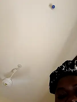 Birdie girl 1 online show from 03-11-25, 11:26