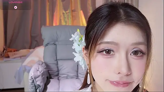 Snapshot of Momoever123456 chatting on 11-28-25, 02:20 Momoever123456 online show from 11-28-25, 02:20