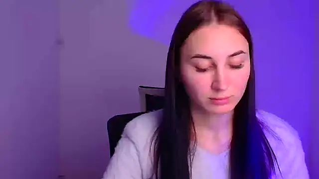 Jennifer Blum online show from 12-22-24, 10:17