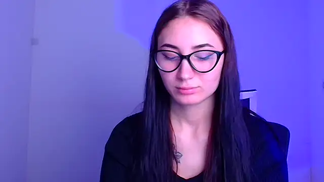 Jennifer Blum online show from 01-22-25, 06:20