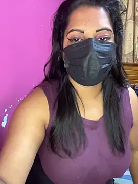 NOORA-GIRL online show from 11-17-25, 01:55